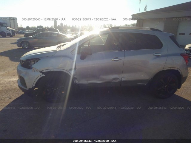 3GNCJLSB0JL259240  chevrolet trax 2018 IMG 5