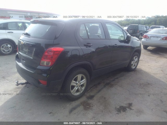 3GNCJNSB9HL289231  chevrolet trax 2017 IMG 3