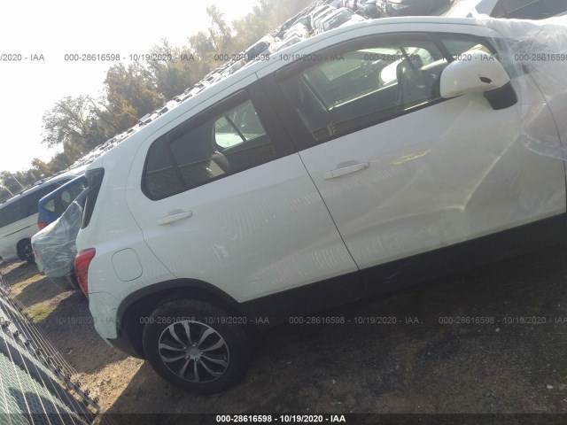 KL7CJKSB6HB083953  chevrolet trax 2017 IMG 3