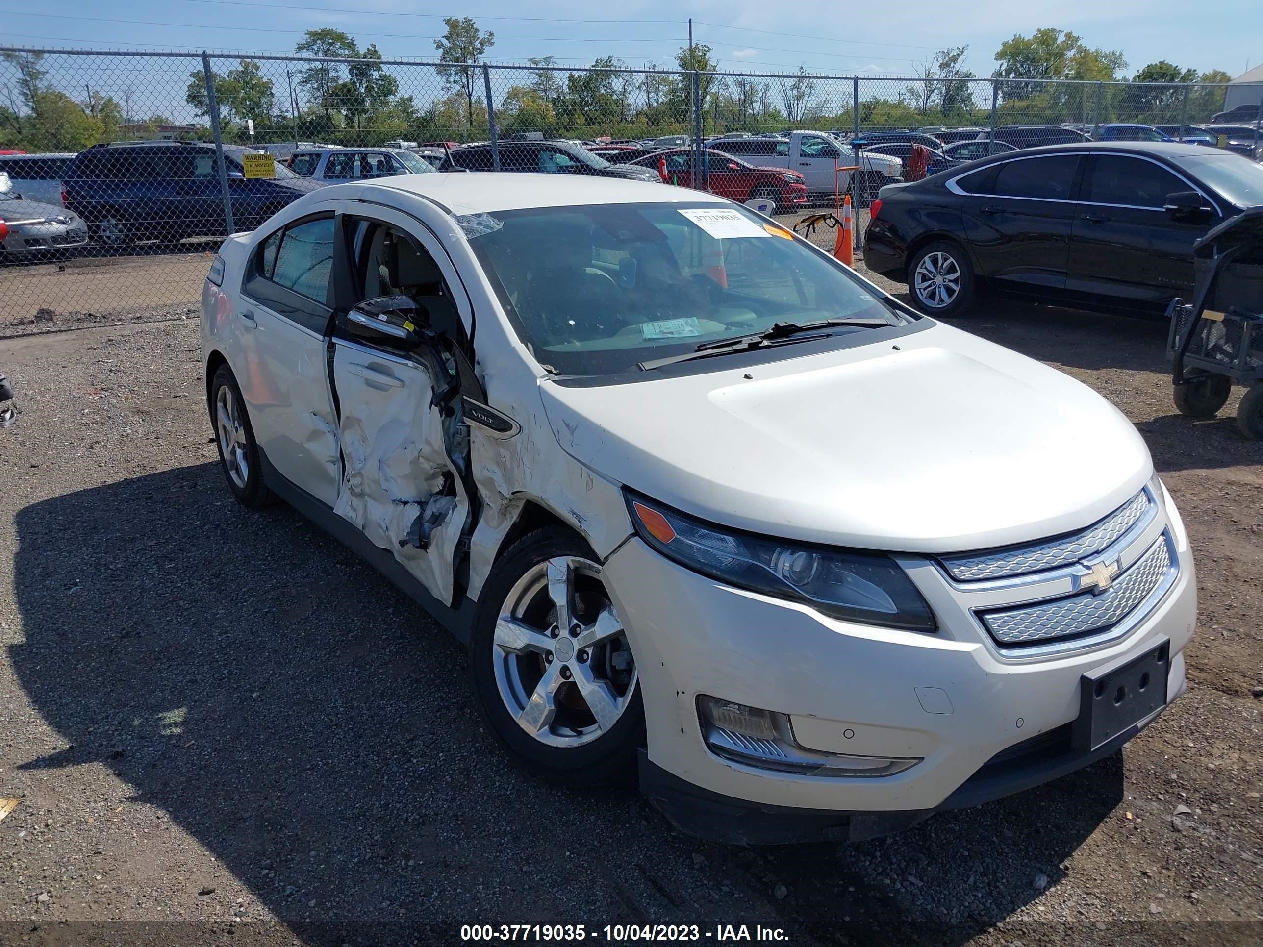 1G1RD6E43DU126385  chevrolet volt 2013 IMG 0