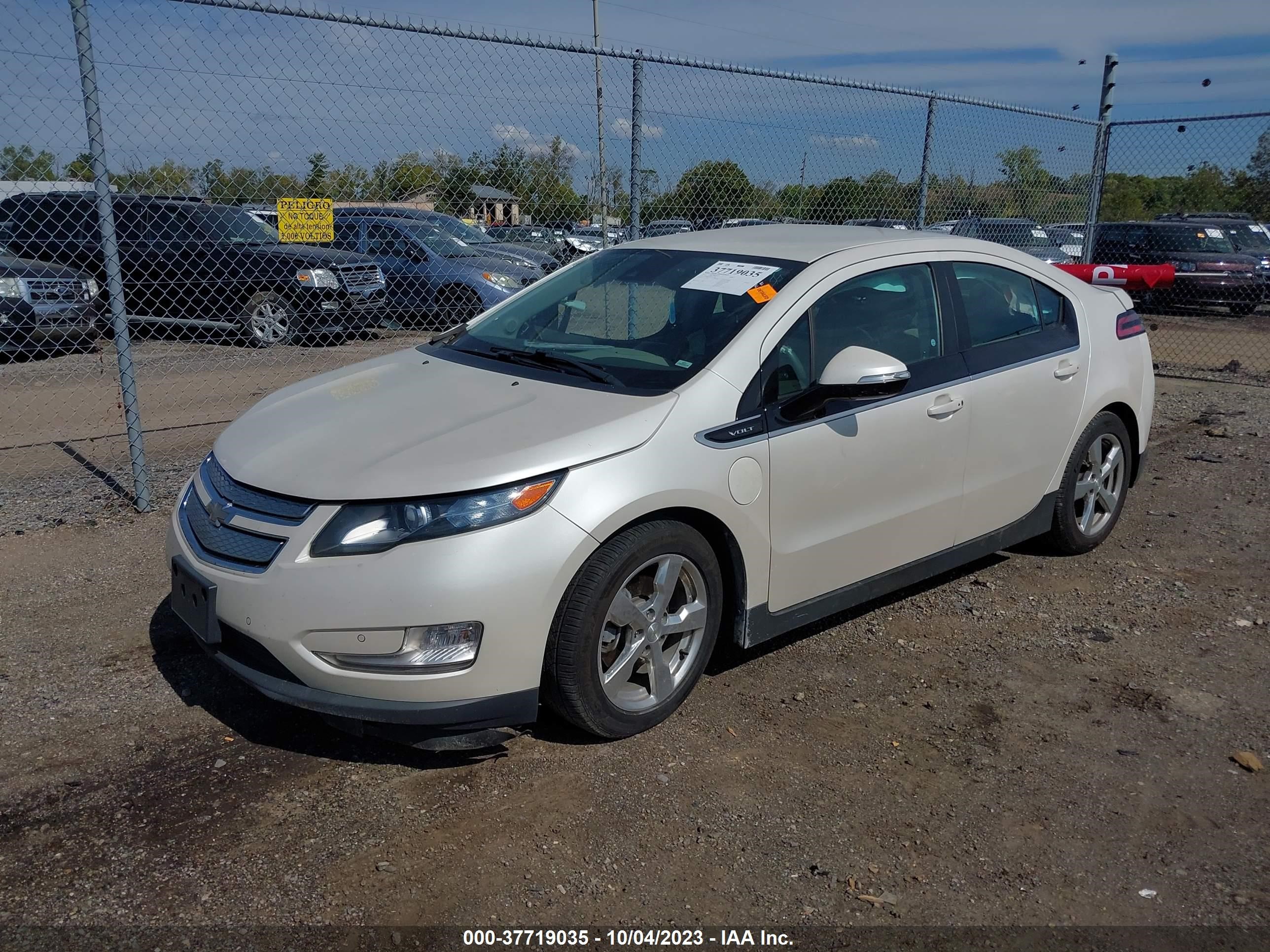 1G1RD6E43DU126385  chevrolet volt 2013 IMG 1