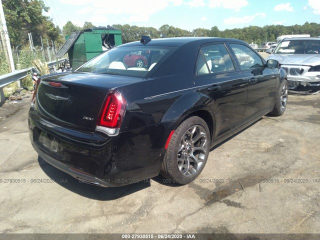 2C3CCAAG1JH302002  chrysler 300 2018 IMG 3