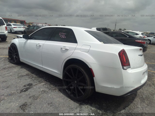 2C3CCABG9JH234885  chrysler 300 2018 IMG 2