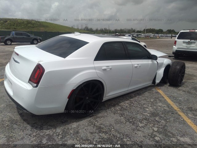 2C3CCABG9JH234885  chrysler 300 2018 IMG 3