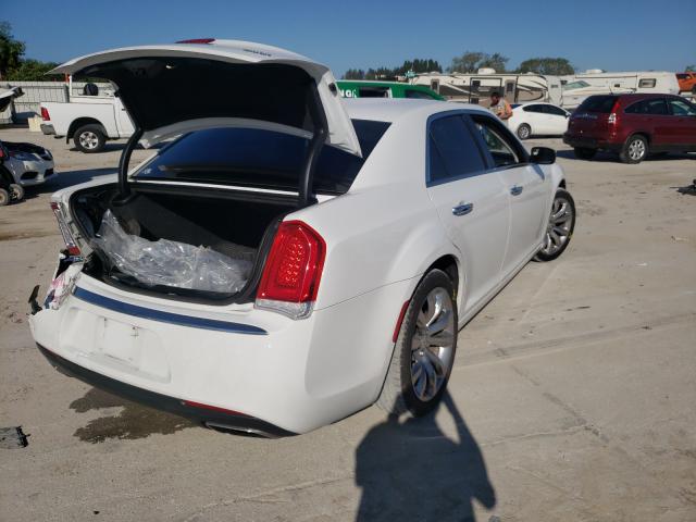 2C3CCAEG1KH536135  chrysler 300 2018 IMG 3