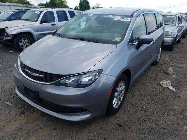 2C4RC1DG5HR677929  chrysler  2017 IMG 1