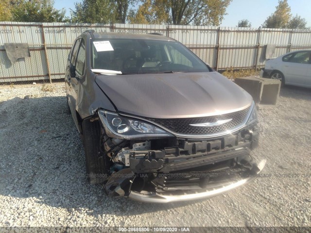 2C4RC1BG4JR149355  chrysler pacifica 2018 IMG 5