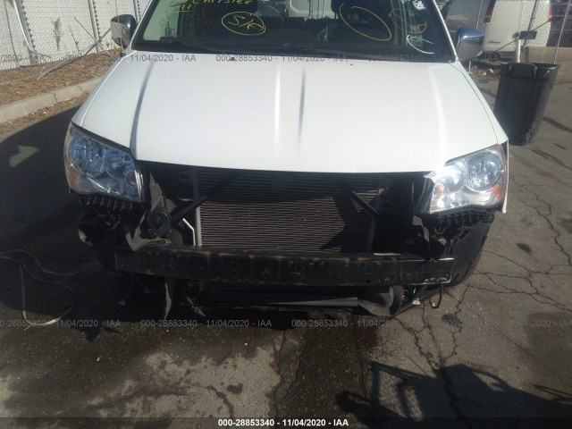 2C4RC1CG5ER165231  chrysler town country 2013 IMG 5