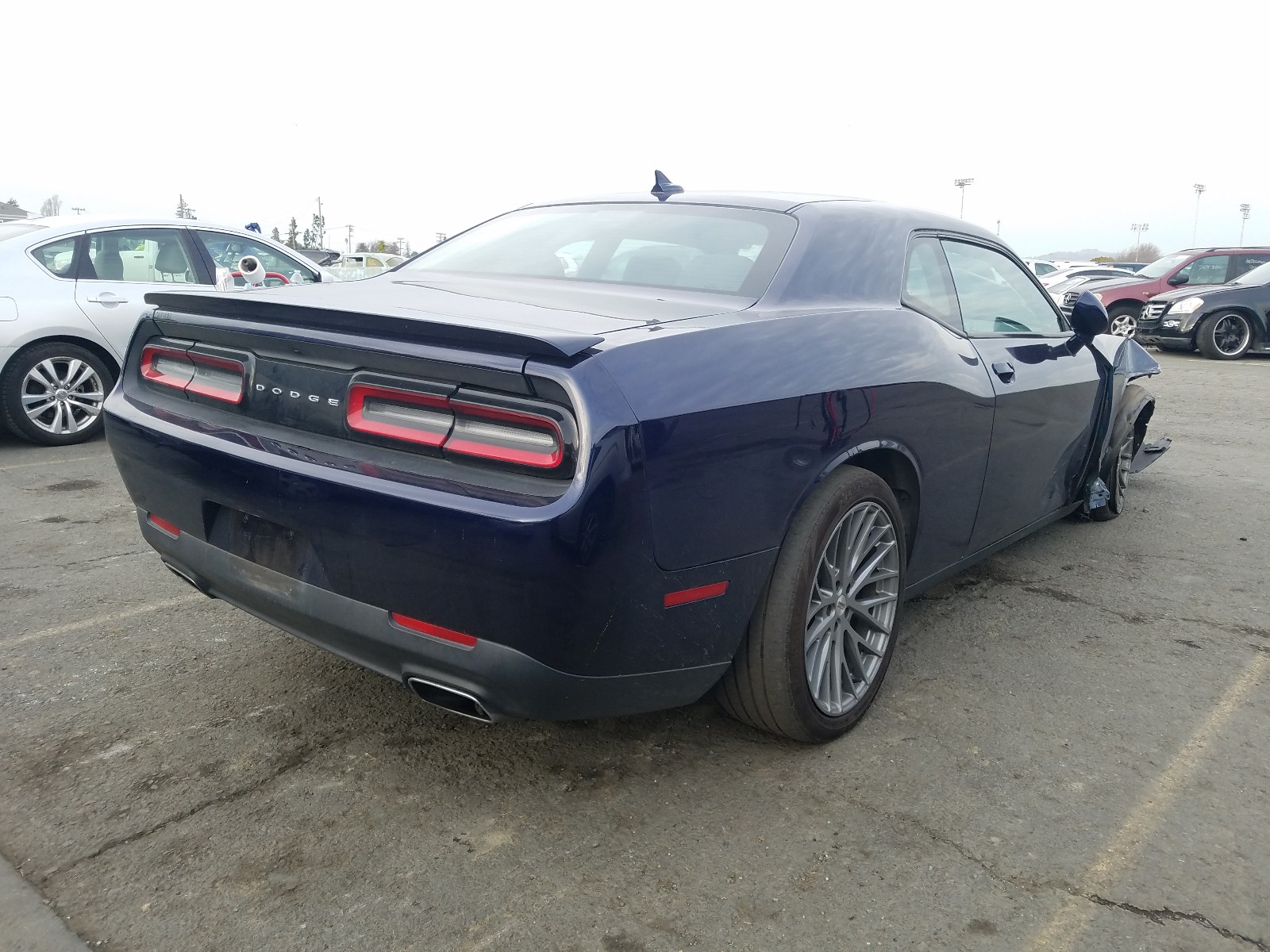 2C3CDZAG7GH202605  dodge challenger 2016 IMG 3