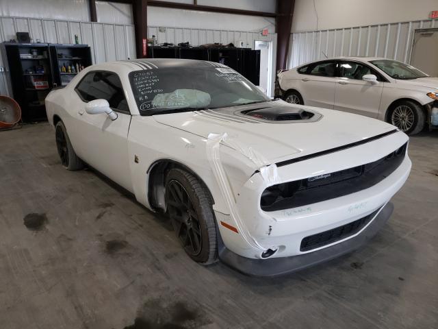 2C3CDZFJ2GH345384  dodge challenger 2016 IMG 0