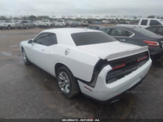 2C3CDZAG2HH610981  dodge challenger 2017 IMG 2