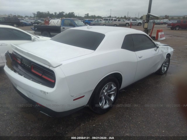 2C3CDZAG2HH610981  dodge challenger 2017 IMG 3