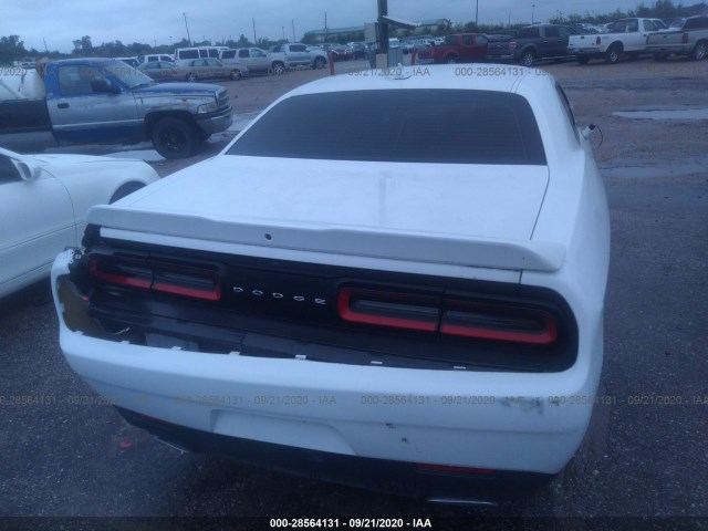 2C3CDZAG2HH610981  dodge challenger 2017 IMG 5