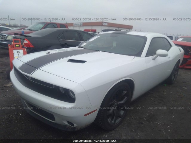 2C3CDZAG6HH633342  dodge challenger 2017 IMG 1