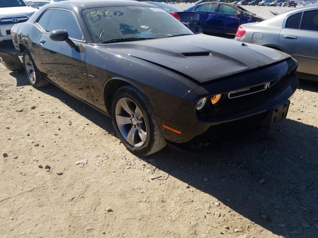 2C3CDZAG8HH639773  dodge challenger 2017 IMG 0