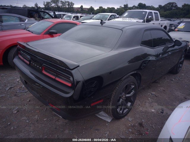 2C3CDZAG1JH118898  dodge challenger 2018 IMG 3