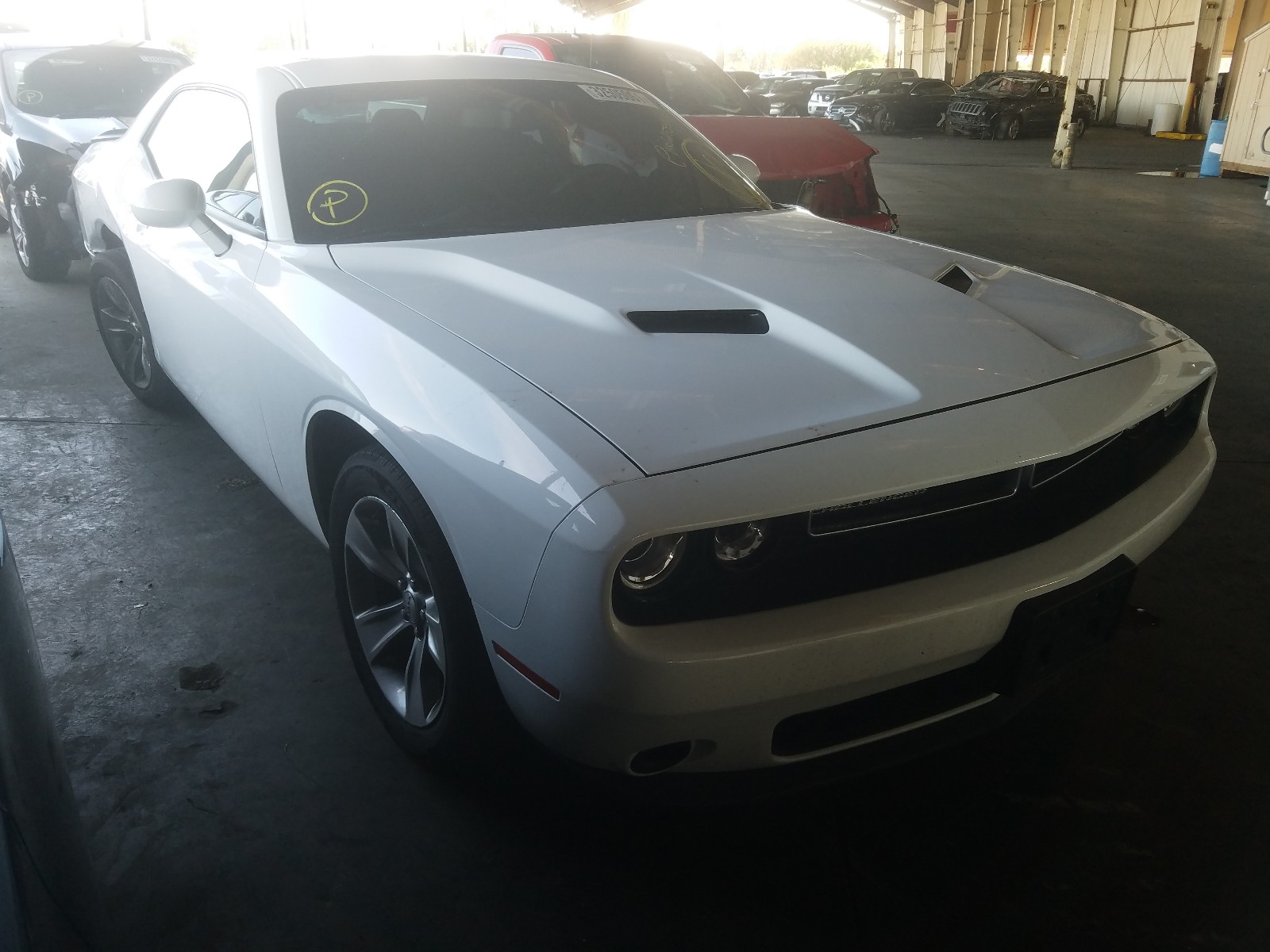 2C3CDZAG4JH236573  dodge challenger 2018 IMG 0