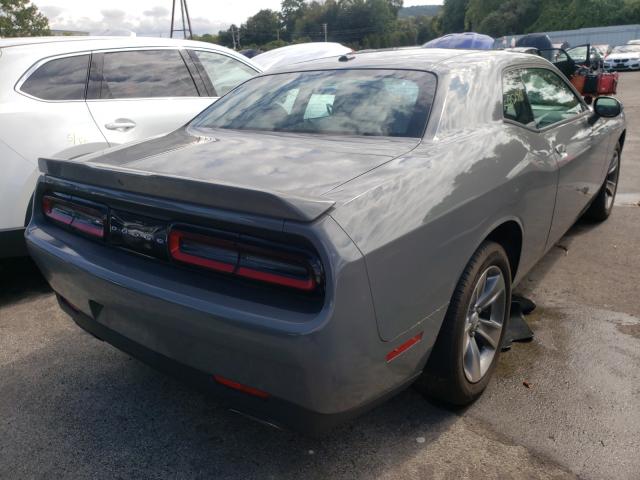 2C3CDZAGXJH237601  dodge challenger 2018 IMG 3