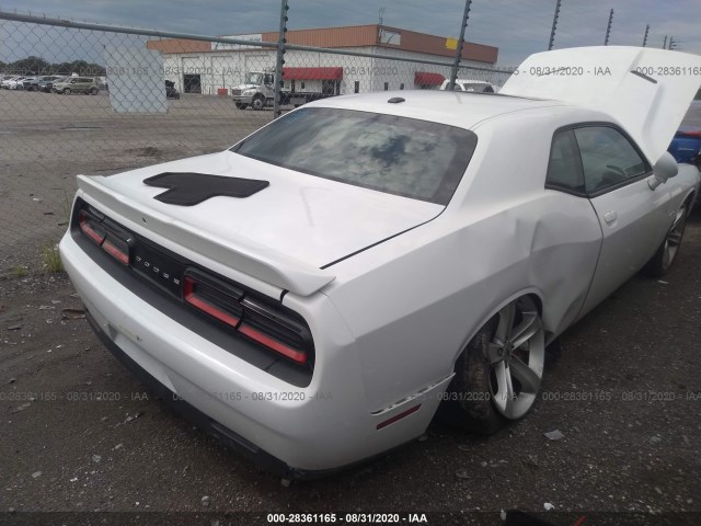 2C3CDZBT4JH244166  dodge challenger 2018 IMG 3