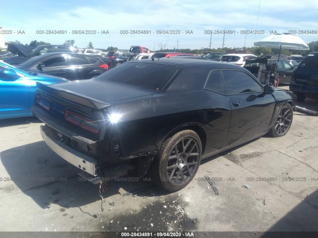 2C3CDZFJ6JH255422  dodge challenger 2018 IMG 3