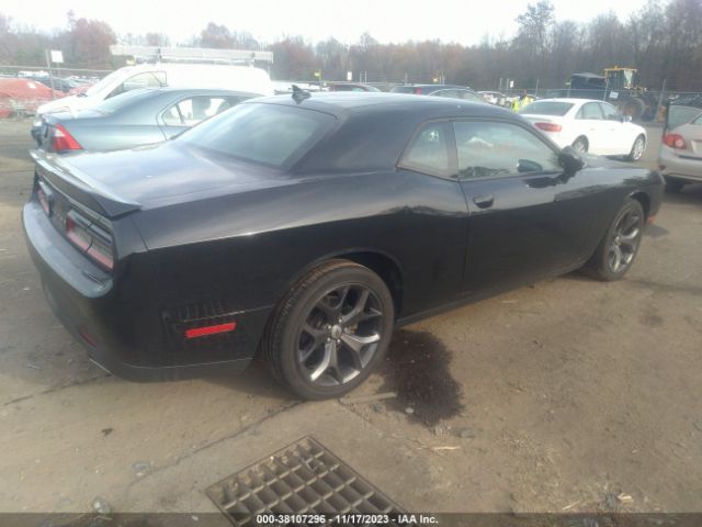 2C3CDZAG5KH587414  dodge challenger 2019 IMG 3