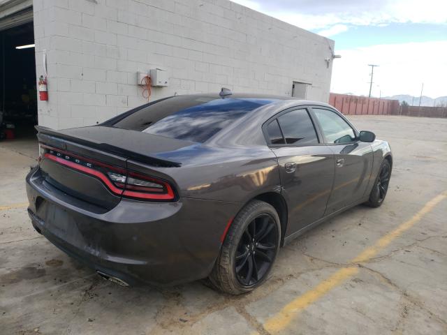 2C3CDXHG1HH518562  dodge  2017 IMG 3