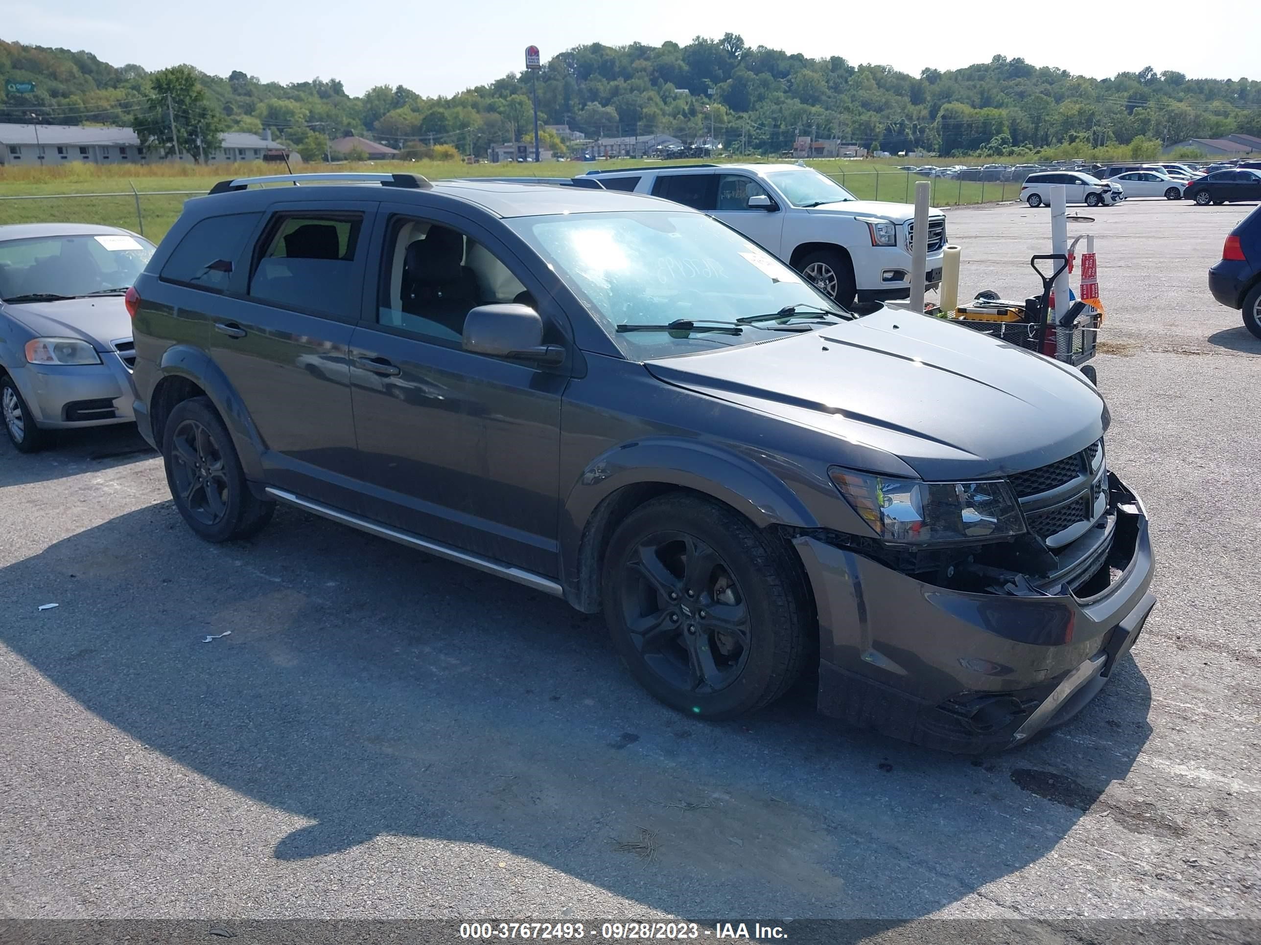 3C4PDCGB0JT257353  dodge journey 2018 IMG 0