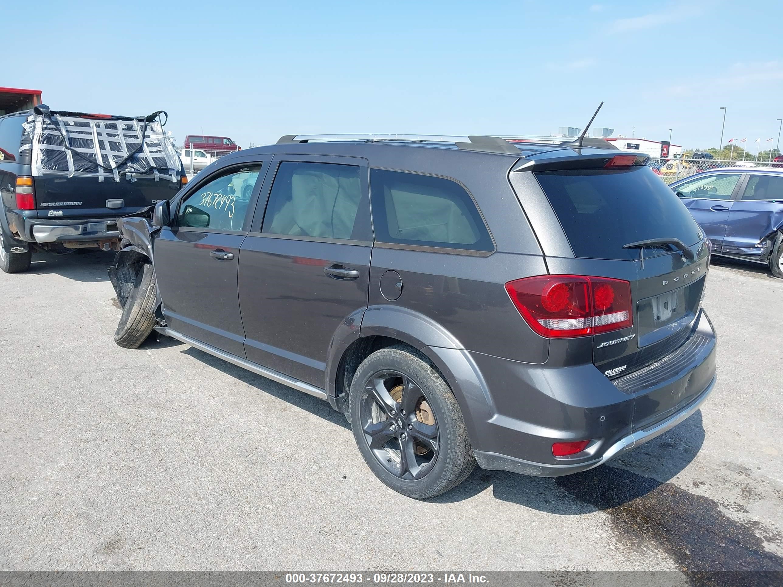 3C4PDCGB0JT257353  dodge journey 2018 IMG 2