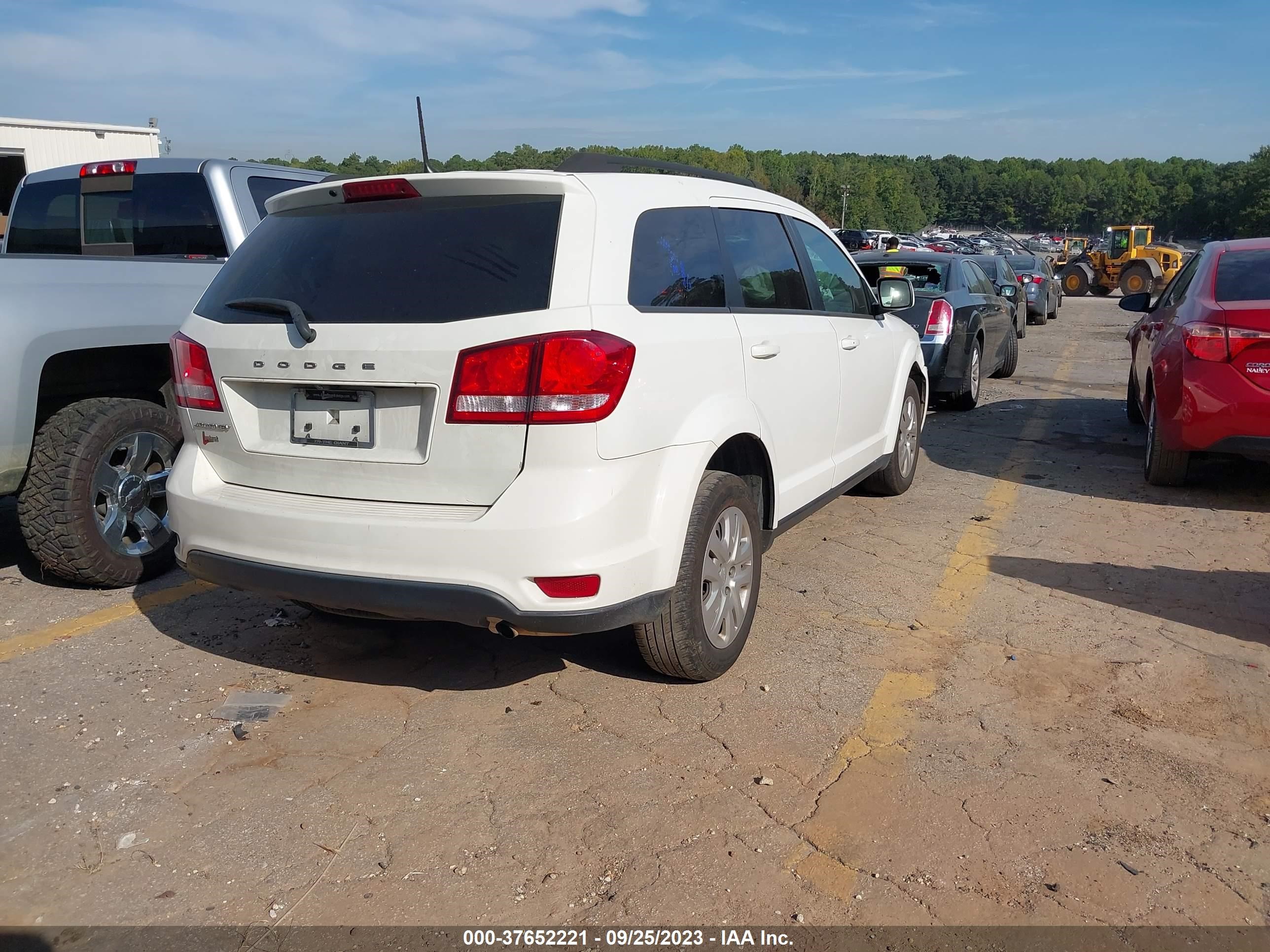 3C4PDCBB8KT816267  dodge journey 2019 IMG 3