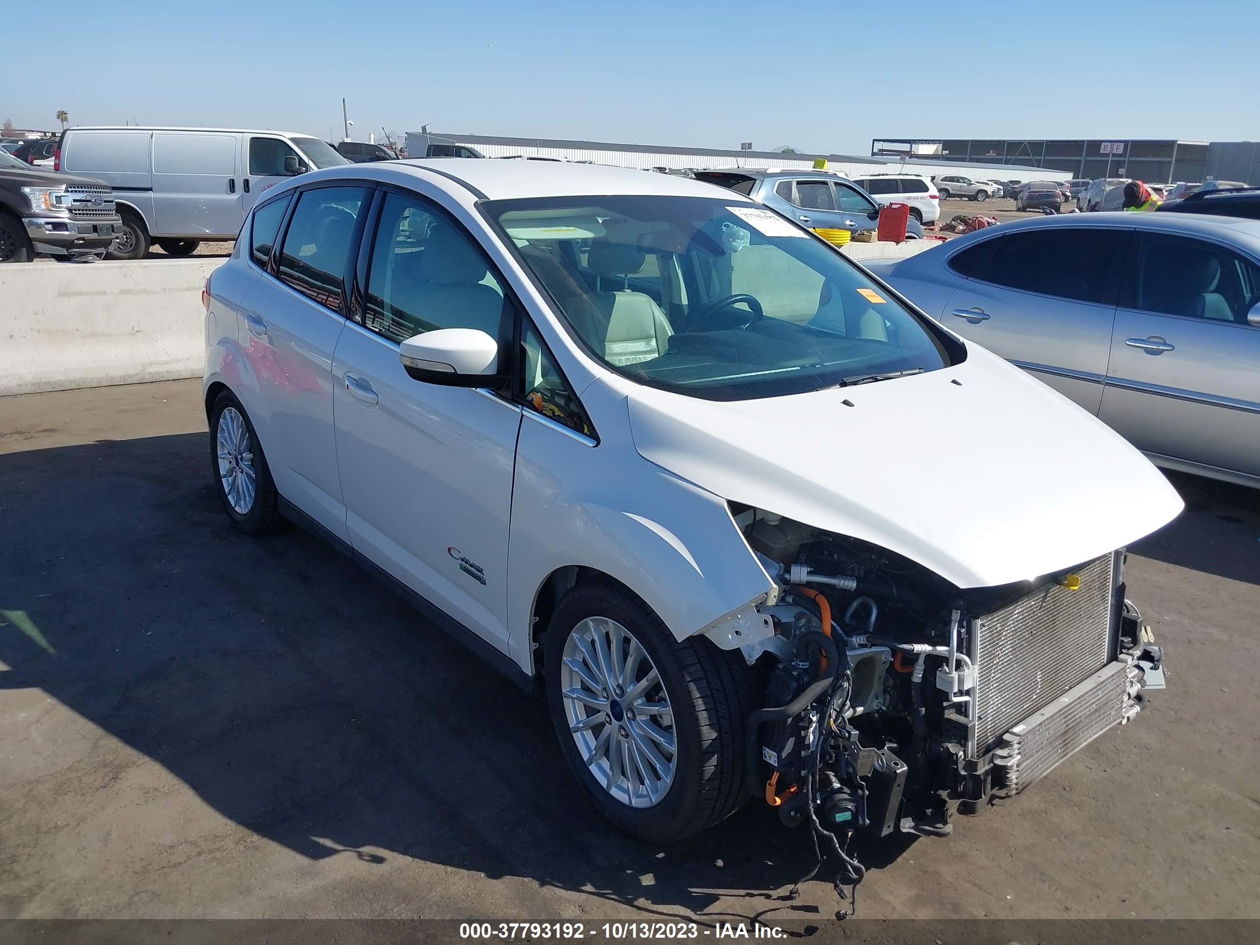 1FADP5CU8GL103867  ford c-max 2015 IMG 0