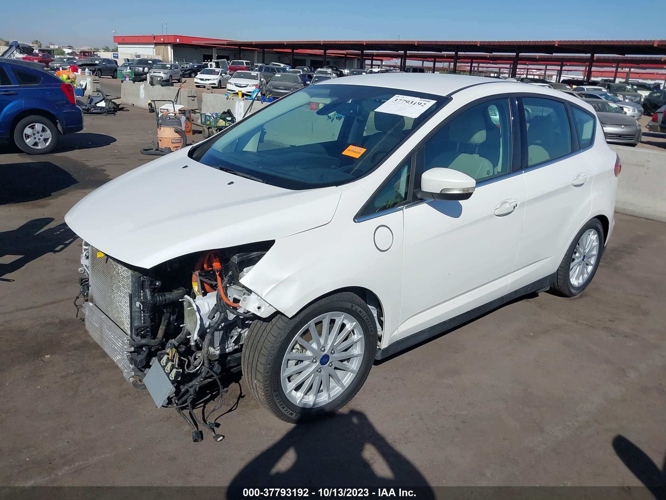 1FADP5CU8GL103867  ford c-max 2015 IMG 1