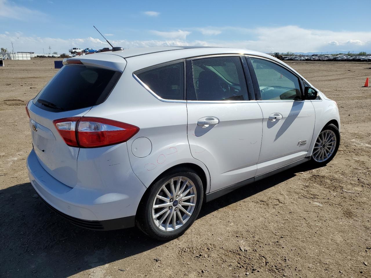 1FADP5CU7GL118991  ford c-max 2016 IMG 2