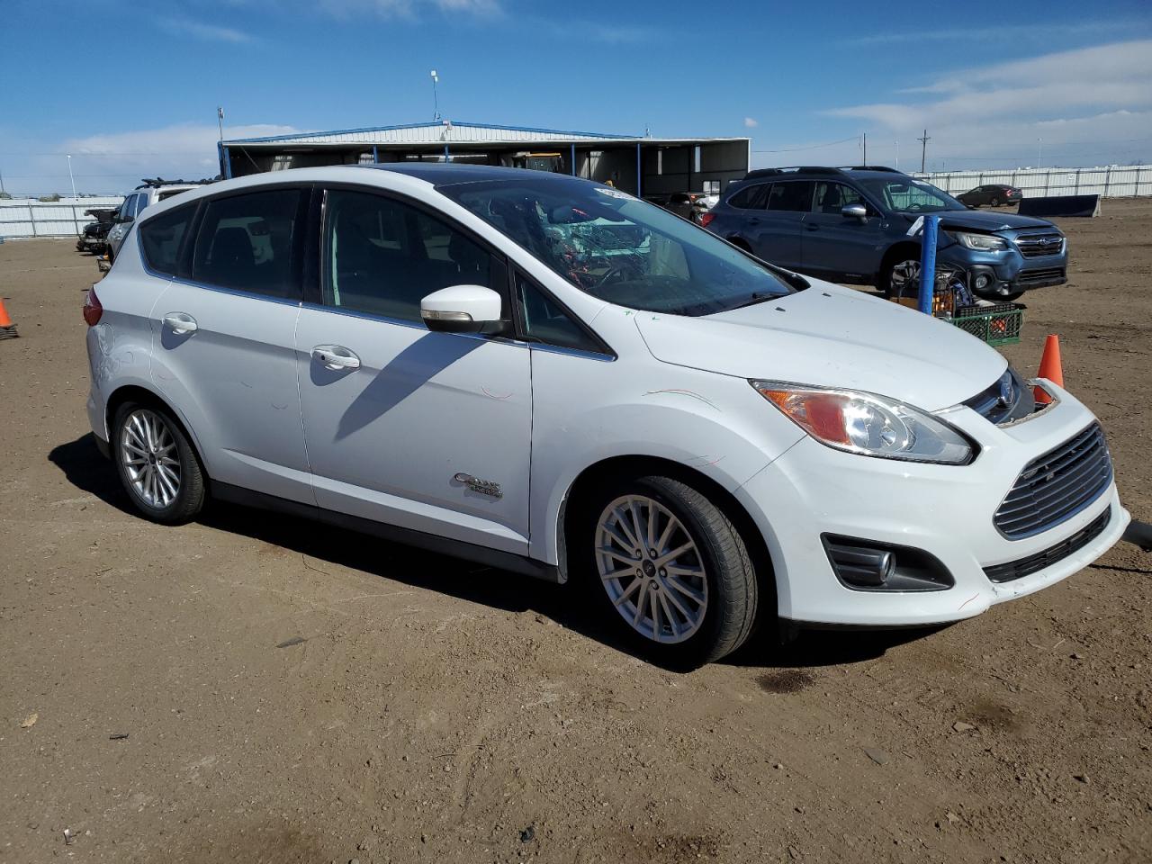 1FADP5CU7GL118991  ford c-max 2016 IMG 3