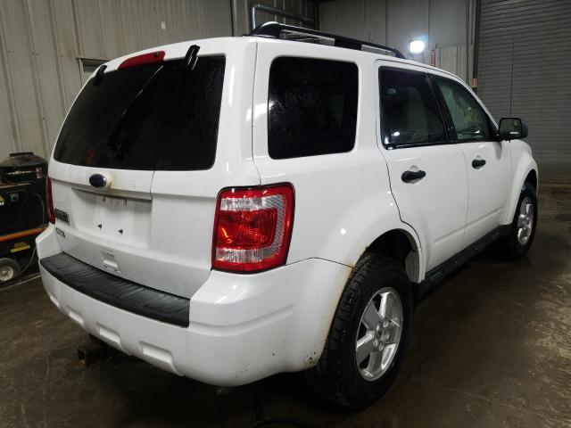 1FMCU9D77AKC17026  ford escape 2010 IMG 3