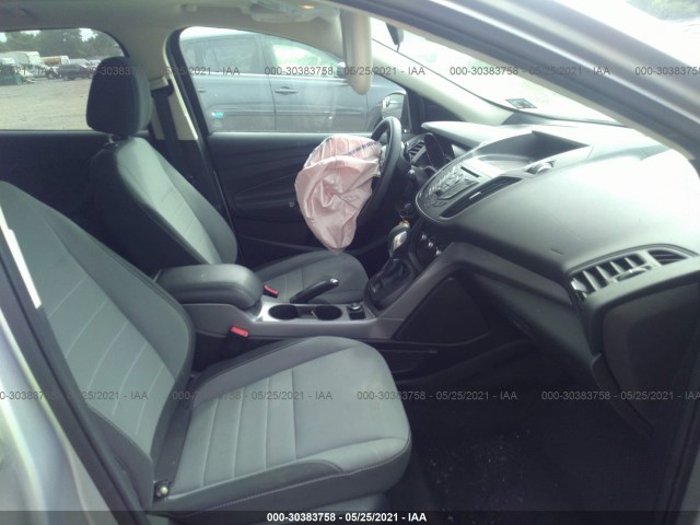 1FMCU0G79GUB10855  ford escape 2016 IMG 4