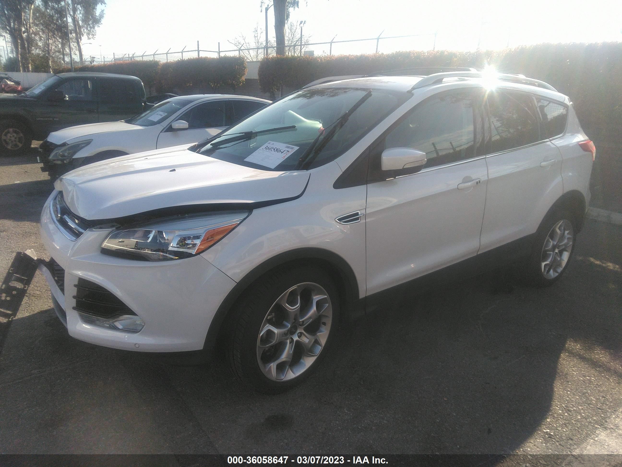 1FMCU0J95FUB73119  ford escape 2015 IMG 1