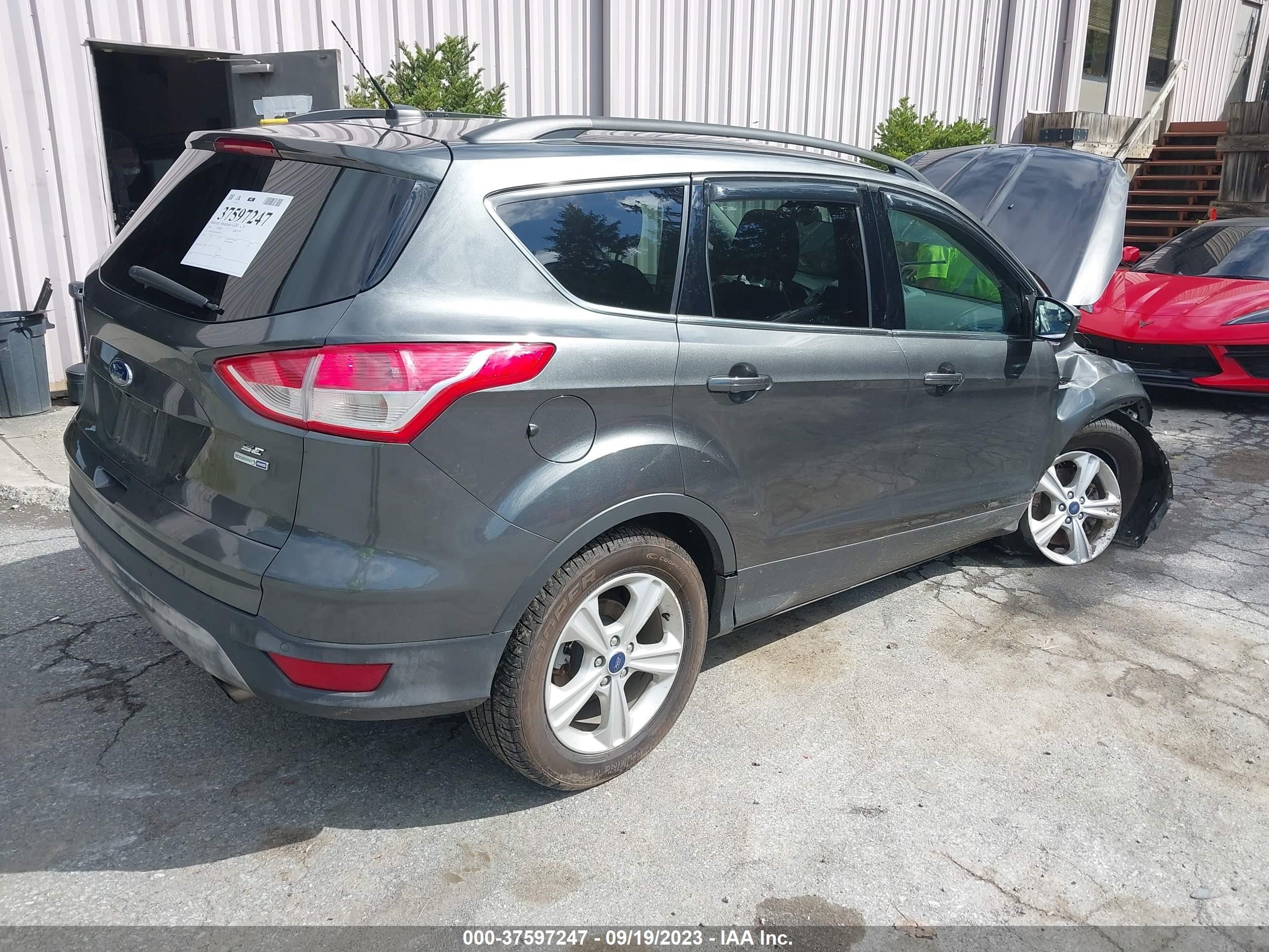 1FMCU9G97GUB28776  ford escape 2015 IMG 3