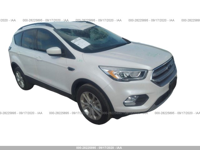 1FMCU0G91HUC14632  ford escape 2017 IMG 0