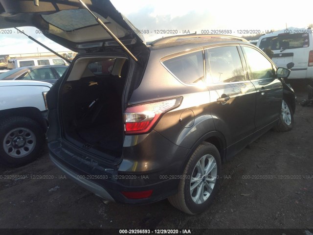 1FMCU9GD2HUC49799  ford escape 2017 IMG 3