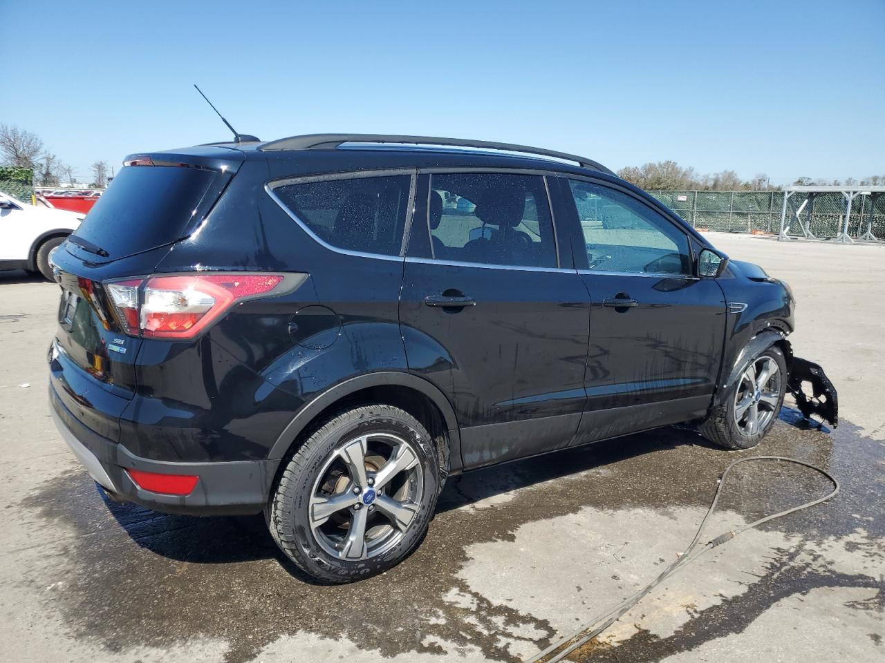 1FMCU9GDXHUA68014  ford escape 2016 IMG 2