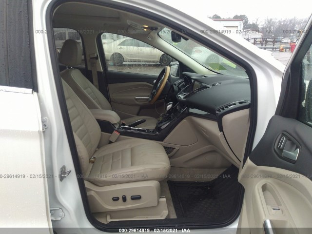 1FMCU9J96GUA42383  ford escape 2016 IMG 4