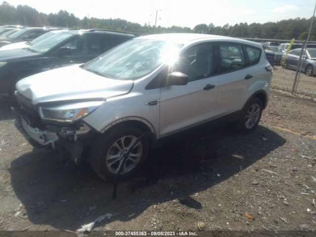 1FMCU0F74HUE63927  ford escape 2017 IMG 1