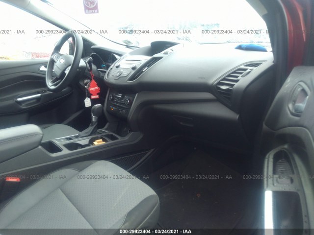 1FMCU0GDXHUC45771  ford escape 2017 IMG 4