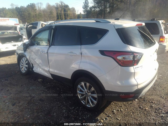 1FMCU0JDXHUD15570  ford escape 2017 IMG 2