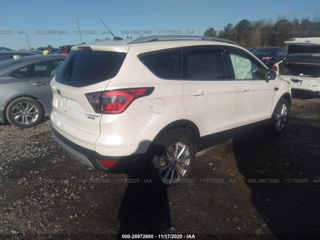 1FMCU0JDXHUD15570  ford escape 2017 IMG 3