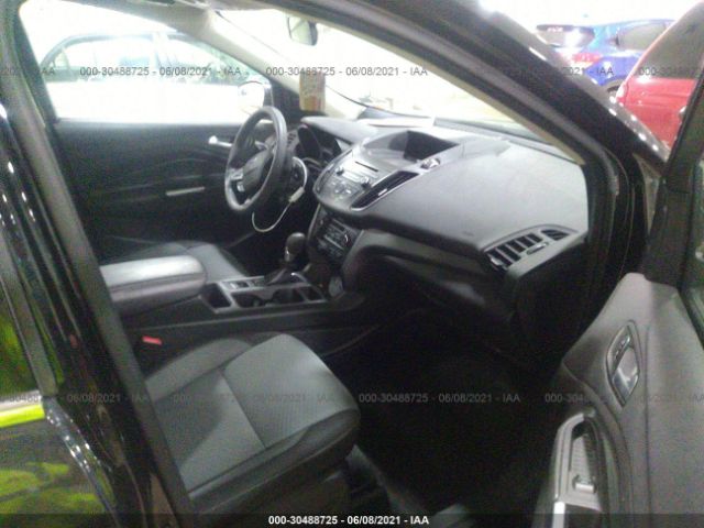 1FMCU9G96HUA39749  ford escape 2017 IMG 4