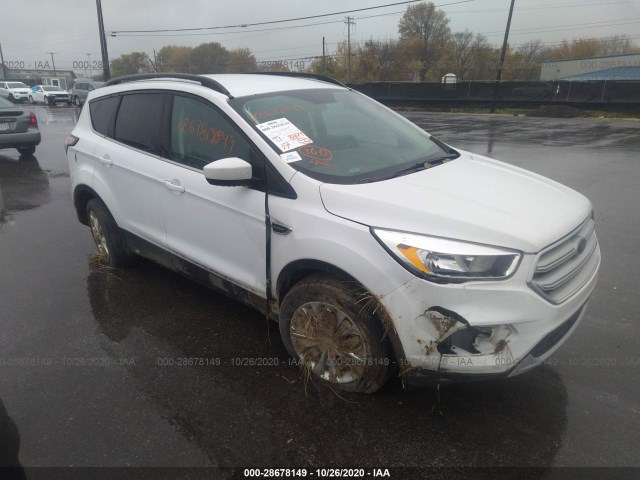 1FMCU9GD0JUB17047  ford escape 2018 IMG 0