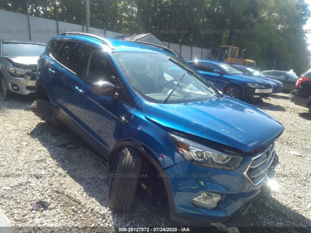 1FMCU9GD6HUC61874  ford escape 2017 IMG 0