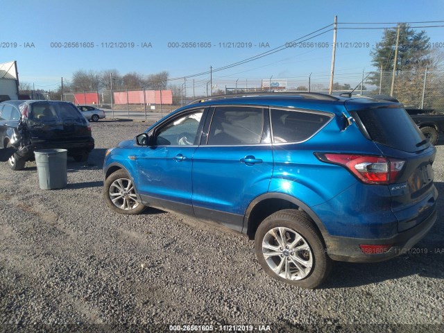 1FMCU9GD9HUC28559  ford escape 2017 IMG 2