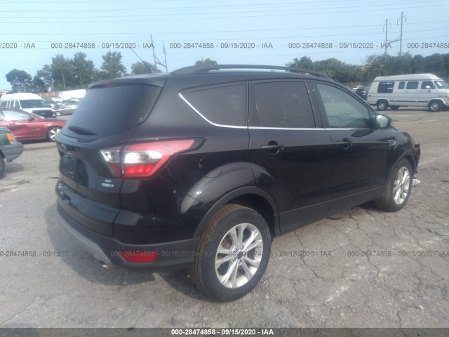 1FMCU9GD9HUC71606  ford escape 2017 IMG 3